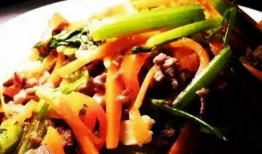 白菜炒麻豆腐,白菜炒麻豆腐，传统与创新完美融合